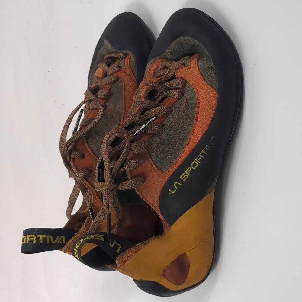 La Sportiva Climbing Shoes Size 9